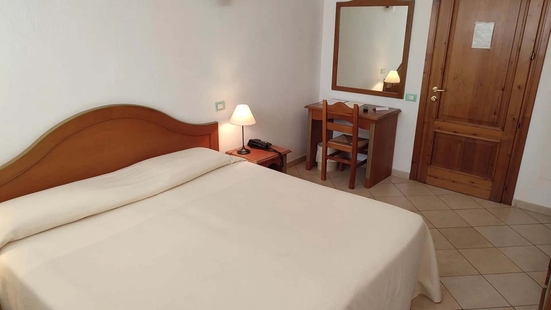 וילסימיוס Le Anfore Hotel
